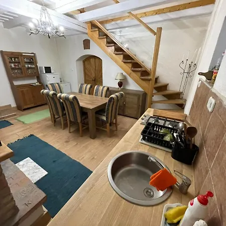 Holiday home Borospince Vendeghaz *