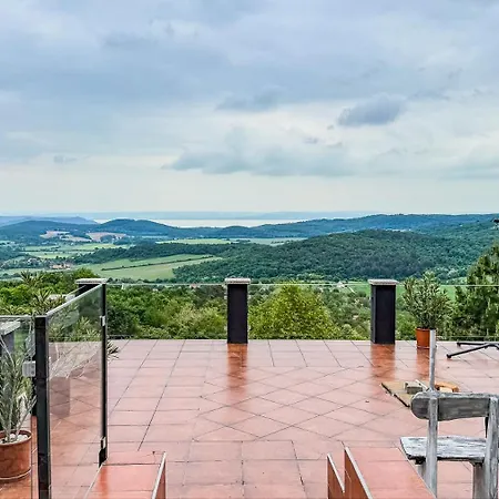 Ferienhaus Borospince Vendeghaz *