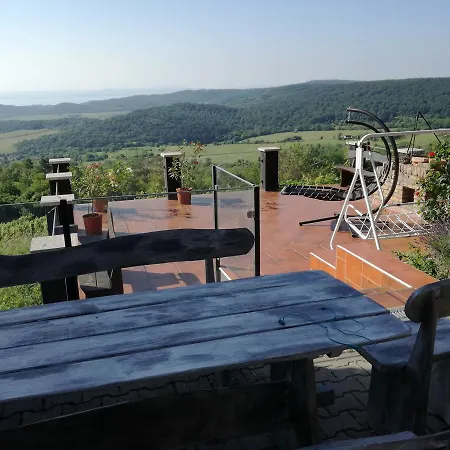 Borospince Vendeghaz Holiday home *