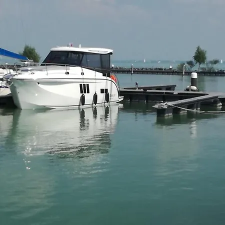 Borospince Vendeghaz Pécsely